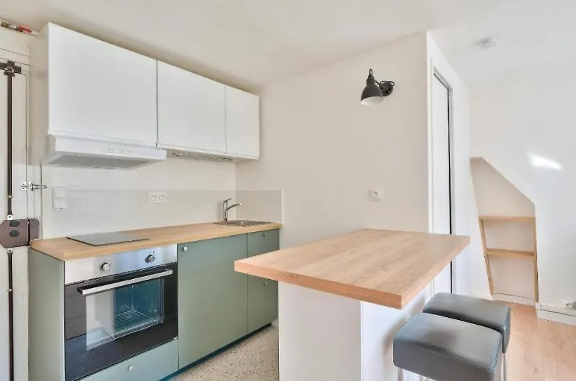 Apartment Grand Studio Paris 2 Eme Sentier